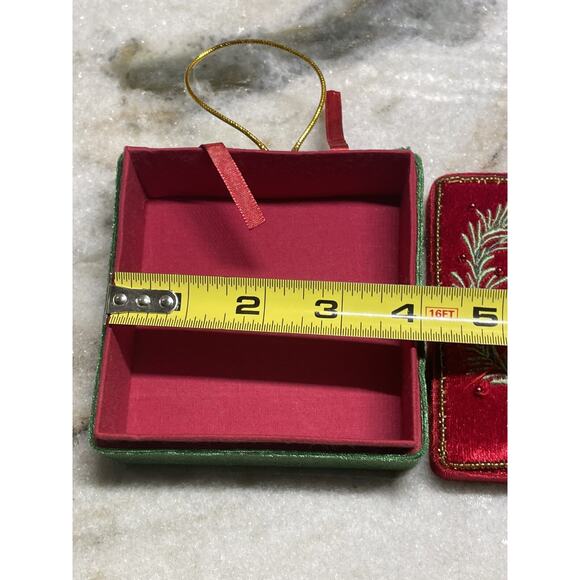 Vintage GAC 2001 Beaded Velvet Reindeer Christmas Trinket Gift Box Ornament - Picture 6 of 7